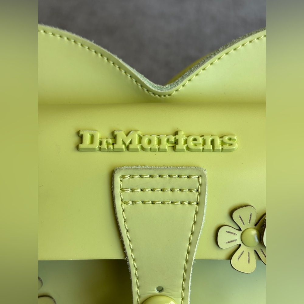 EUC Doc Marten’s Heart Bag - Picture 4 of 16